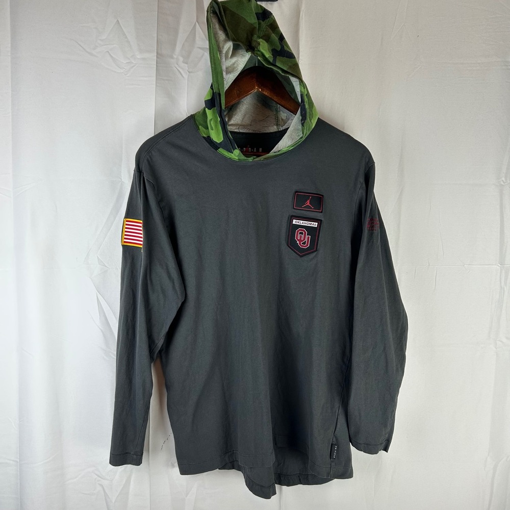 Oklahoma Sooners OU Jordan‎ Lightweight Hoodie Mens L Gray Camo DQ2147 On Field